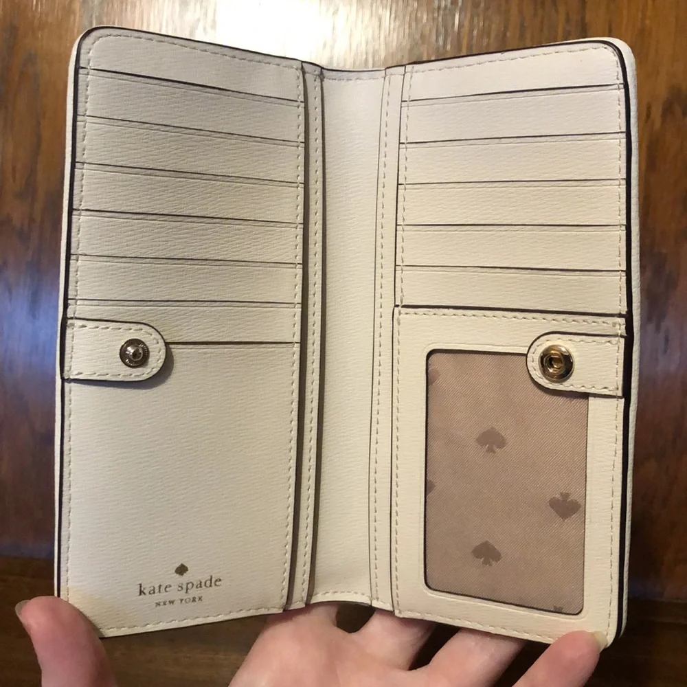 NWT-Kate Spade-Darcy-Large Slim Pineapple Bifold Wallet-$199 - Picture 7 of 11
